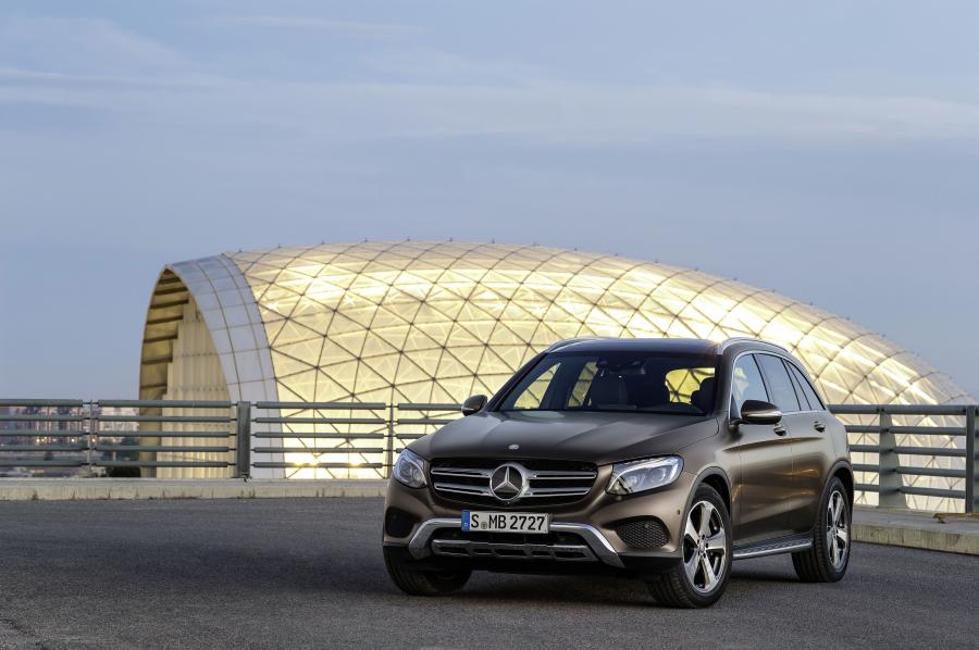  Mercedes-Benz GLC250 d 4Matic Off-Road 2015 года  (фото 1 из 34)